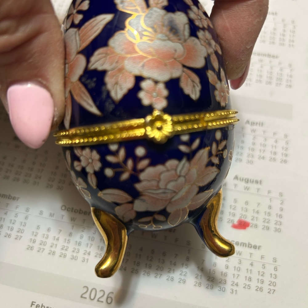 Elegant Floral Blue and Gold Decorative Egg